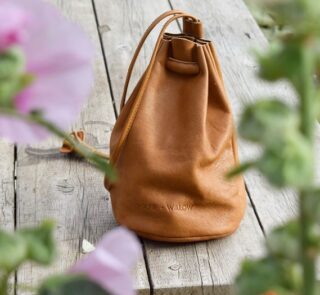 It’s soft buttery leather makes this Evie bag very gorgeous ! #bag #bohostyle #leatherbag #wolfieandwillow #christmasiscoming #christmaslist #forher #howtowinbrowniepoints #giftideas